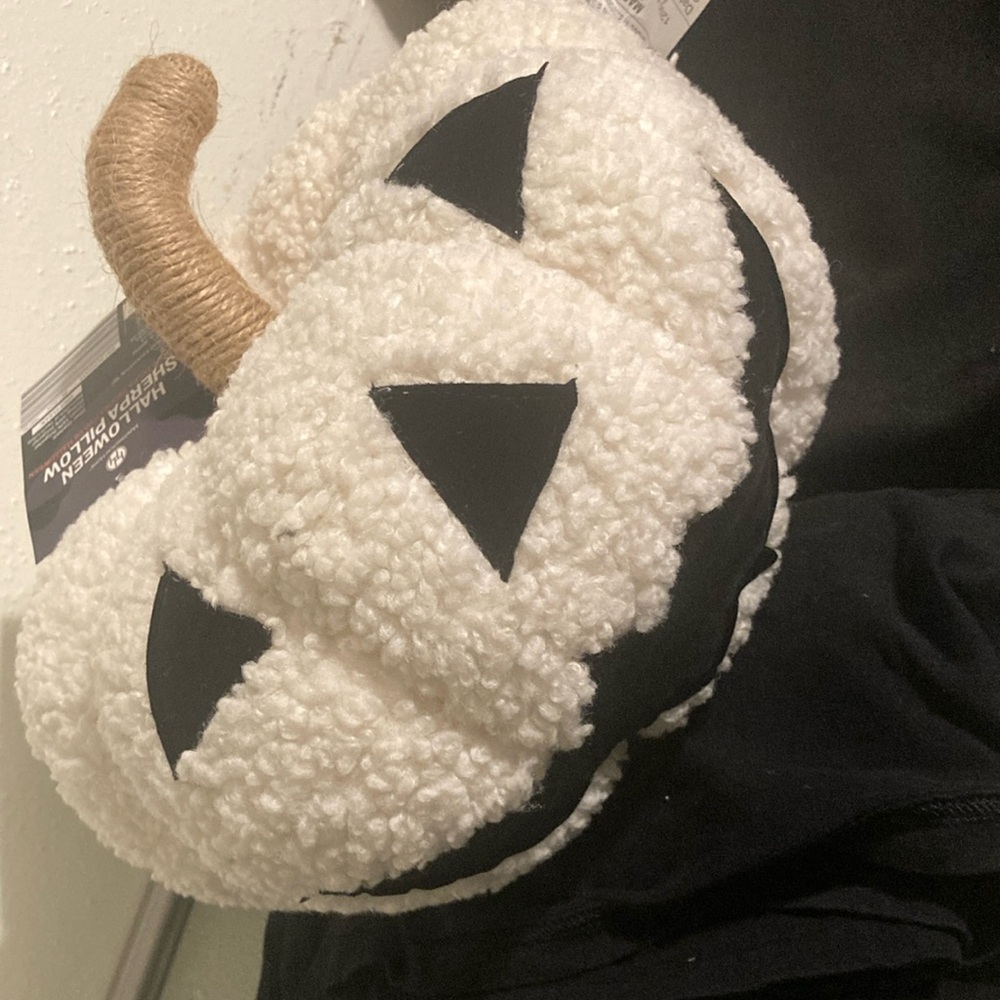 Pumpkin (Sherpa) pillow